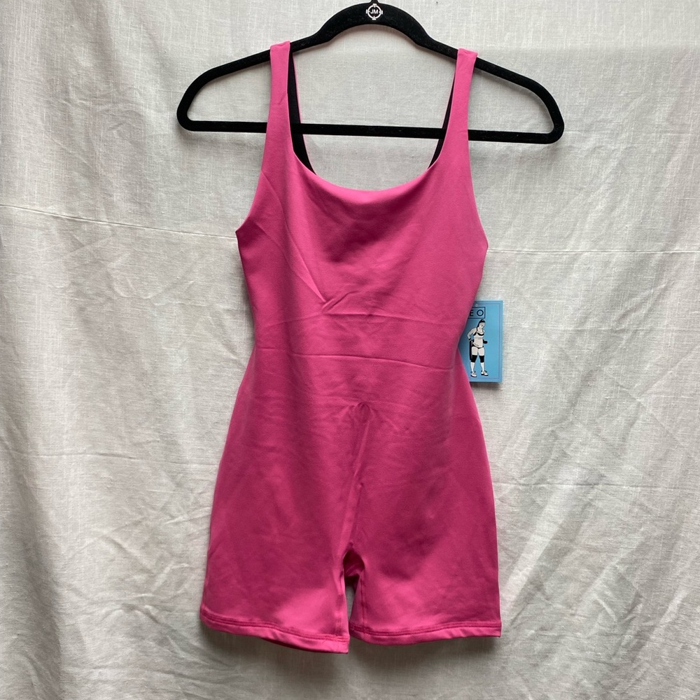 Fleo Bodysuit Small Pink Activewear Singlet One Piece Weightlifting NEW